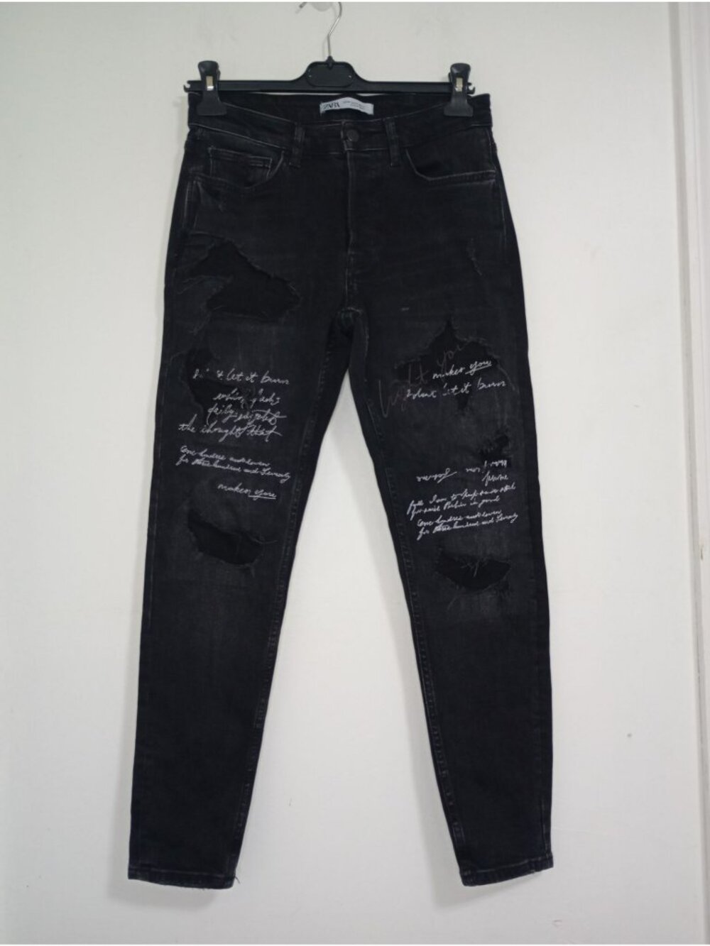 Black Zara Mens Distressed Skinny Jeans Script Print Design Size 31 Cotton Blend